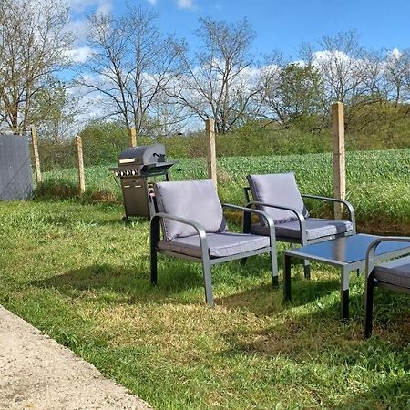 Belle Maison Climatisee Renovee Pac-Man Entre Collegues, Amis, Famille - Barbecue - Netflix - Prime - Baby Foot 50Cts Saint-Seurin-sur-l'Isle Exteriör bild