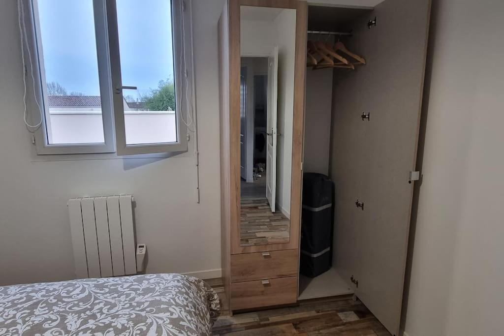 Belle Maison Climatisee Renovee Pac-Man Entre Collegues, Amis, Famille - Barbecue - Netflix - Prime - Baby Foot 50Cts Saint-Seurin-sur-l'Isle Exteriör bild