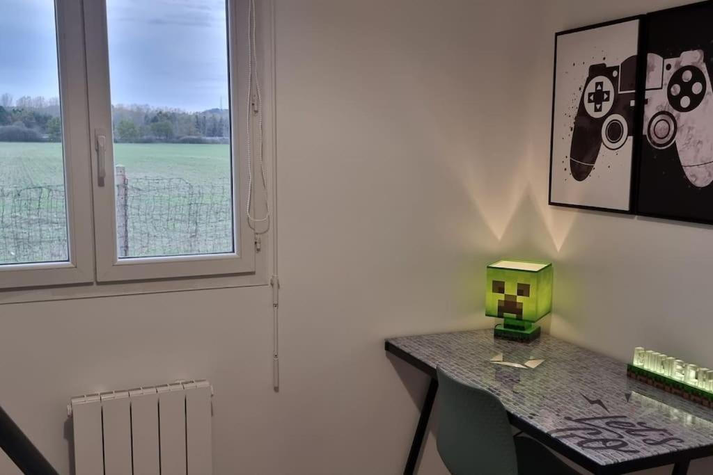 Belle Maison Climatisee Renovee Pac-Man Entre Collegues, Amis, Famille - Barbecue - Netflix - Prime - Baby Foot 50Cts Saint-Seurin-sur-l'Isle Exteriör bild
