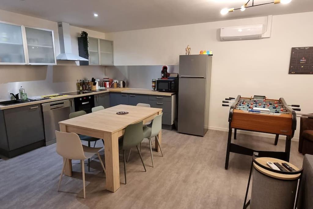 Belle Maison Climatisee Renovee Pac-Man Entre Collegues, Amis, Famille - Barbecue - Netflix - Prime - Baby Foot 50Cts Saint-Seurin-sur-l'Isle Exteriör bild