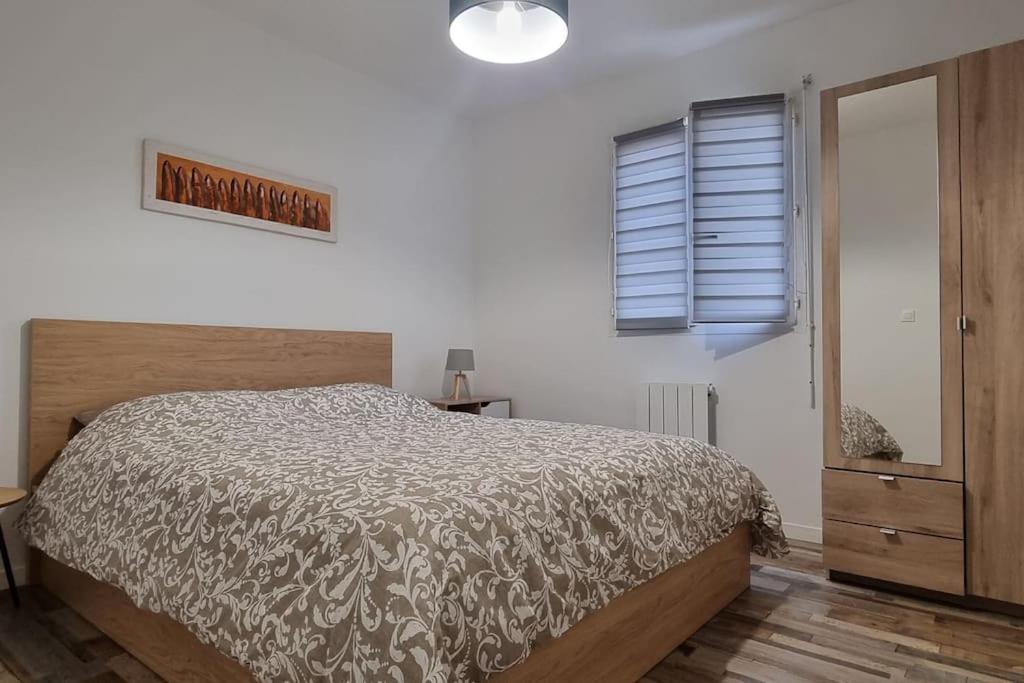 Belle Maison Climatisee Renovee Pac-Man Entre Collegues, Amis, Famille - Barbecue - Netflix - Prime - Baby Foot 50Cts Saint-Seurin-sur-l'Isle Exteriör bild
