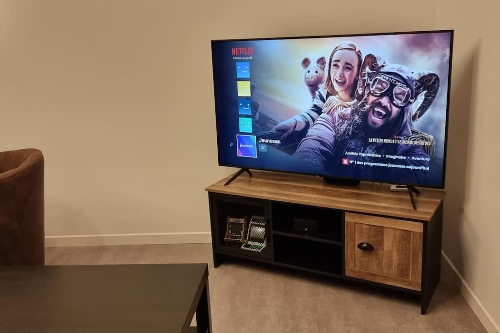 Belle Maison Climatisee Renovee Pac-Man Entre Collegues, Amis, Famille - Barbecue - Netflix - Prime - Baby Foot 50Cts Saint-Seurin-sur-l'Isle Exteriör bild