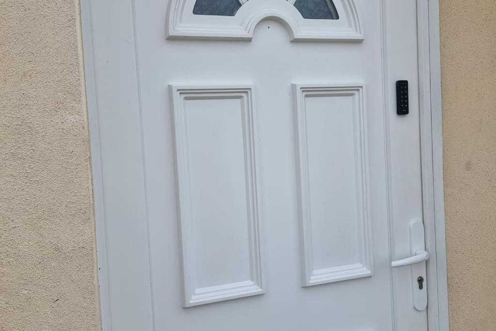 Belle Maison Climatisee Renovee Pac-Man Entre Collegues, Amis, Famille - Barbecue - Netflix - Prime - Baby Foot 50Cts Saint-Seurin-sur-l'Isle Exteriör bild