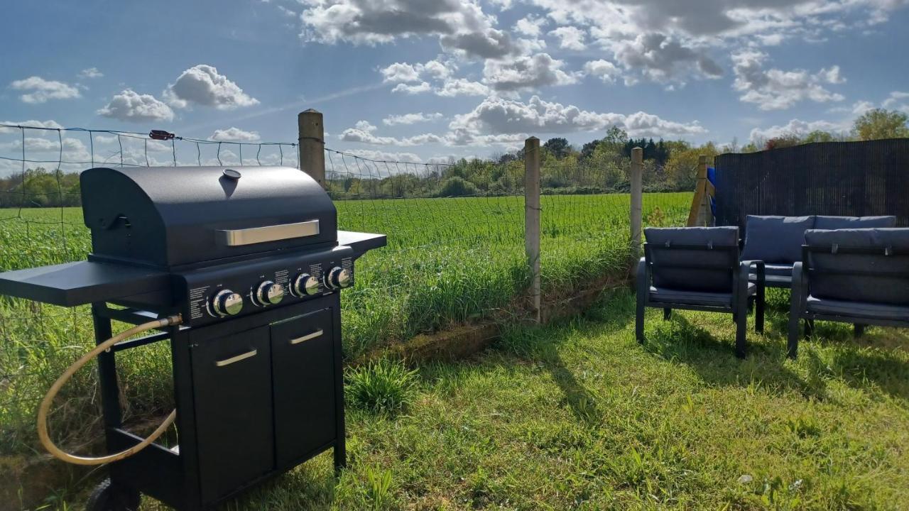 Belle Maison Climatisee Renovee Pac-Man Entre Collegues, Amis, Famille - Barbecue - Netflix - Prime - Baby Foot 50Cts Saint-Seurin-sur-l'Isle Exteriör bild
